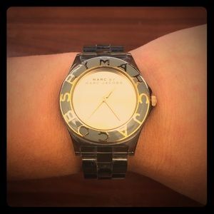Marc by Marc Jacobs Watch with Rose colored face